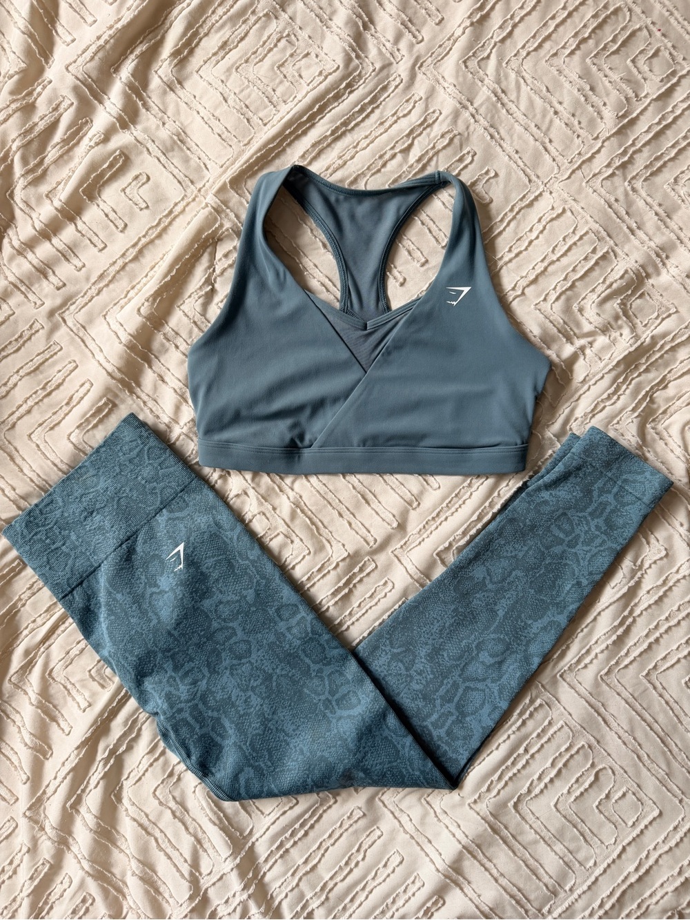 Gymshark Seamless Crossover Sports Bra and Patterned Leggings Set in Slate Blue